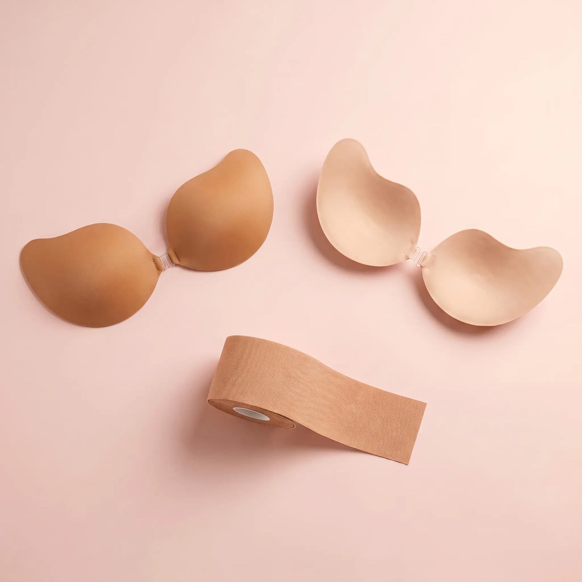 The Strapless Set in Caramel - the Invisible Bra with the Statement Bra and body tape